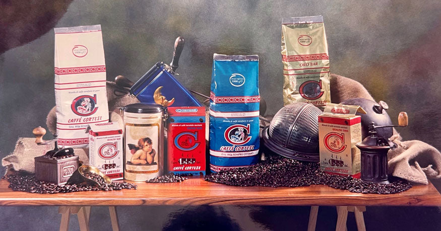La storia di Caffè Cortese dal 1956, oltre 60 anni di storia e milioni di tazzine di caffè napoletano bevuti dai nostri clienti